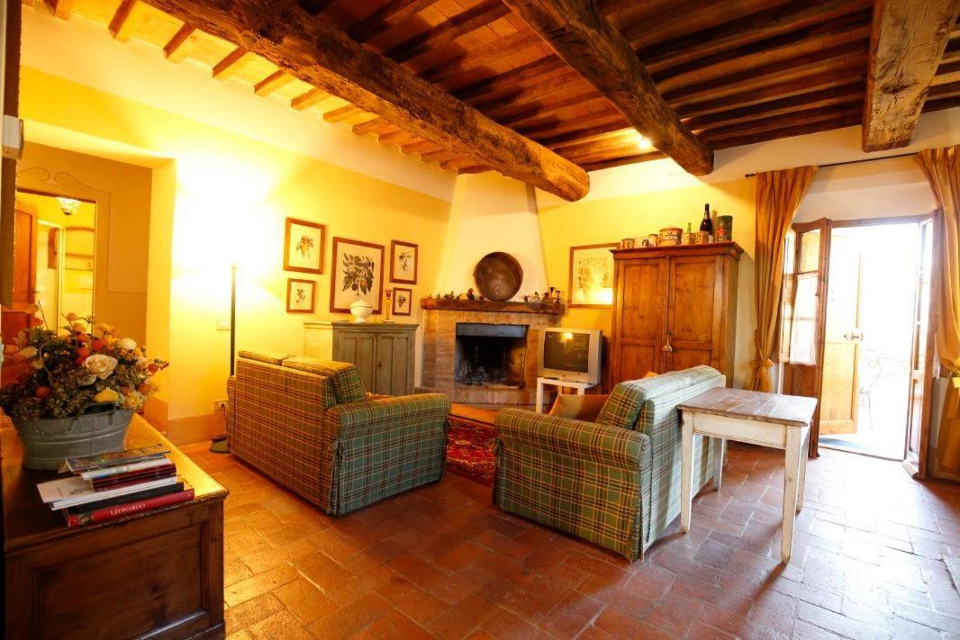 Borgo Dei Cadolingi Apartment กัมบาสซี แตร์เม ภายนอก รูปภาพ