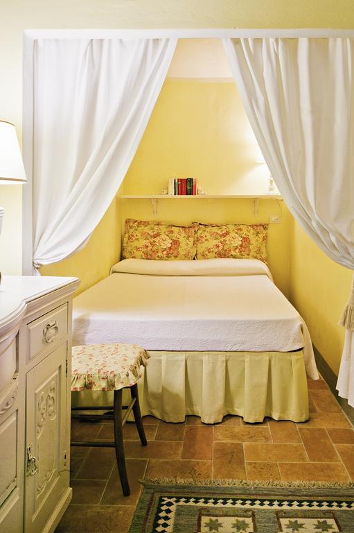 Borgo Dei Cadolingi Apartment กัมบาสซี แตร์เม ภายนอก รูปภาพ