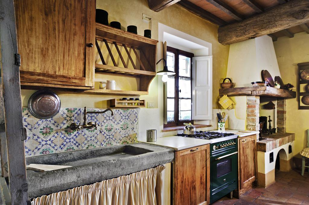 Borgo Dei Cadolingi Apartment กัมบาสซี แตร์เม ภายนอก รูปภาพ